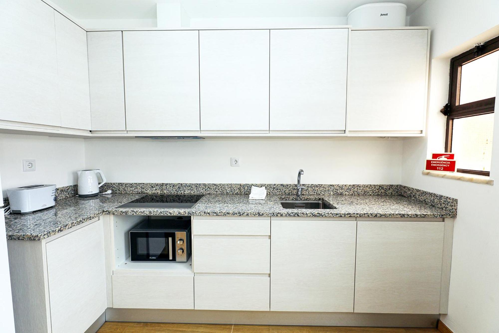 B87 - Windmill 2 Bed Apartment In Odiaxere Ngoại thất bức ảnh