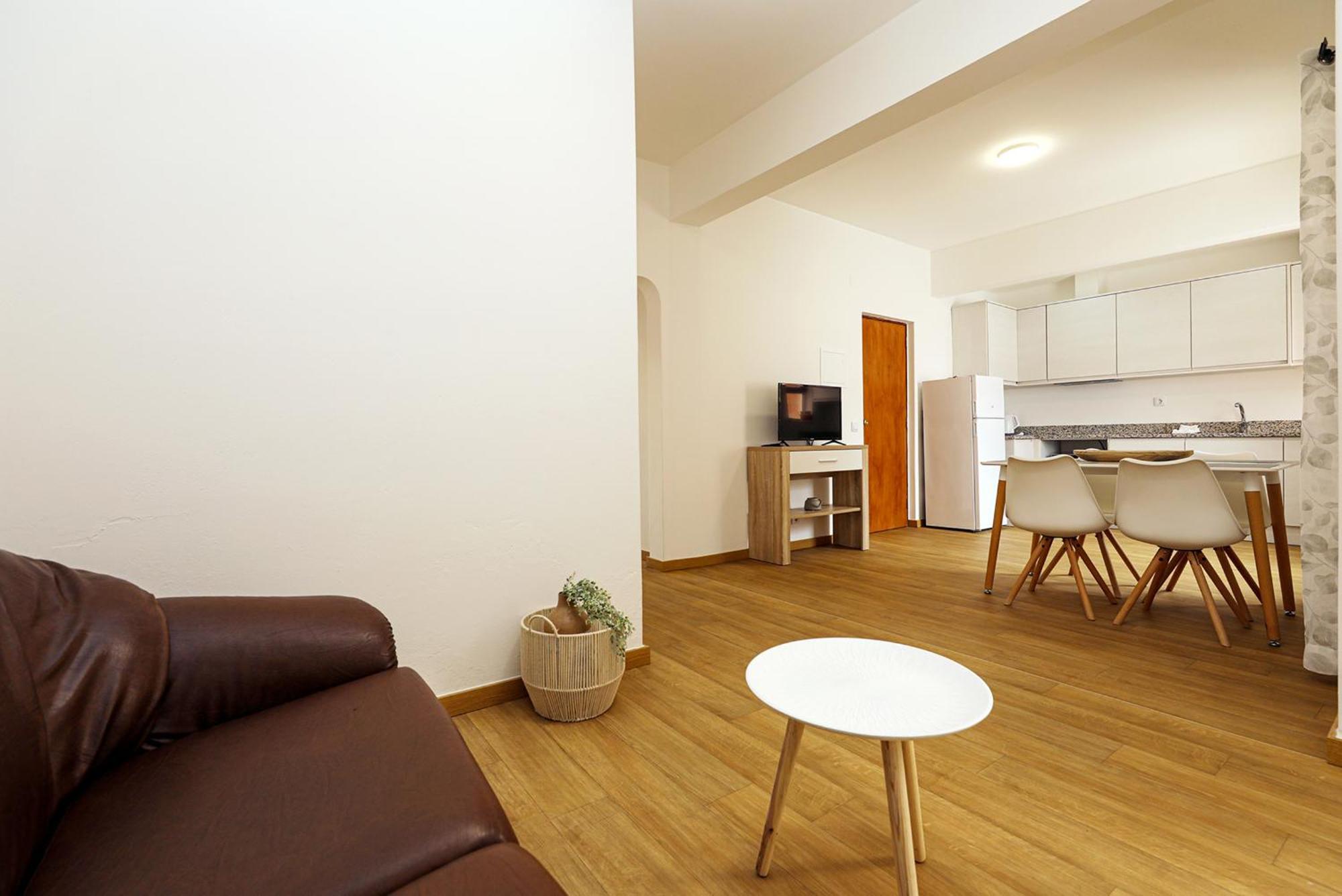 B87 - Windmill 2 Bed Apartment In Odiaxere Ngoại thất bức ảnh