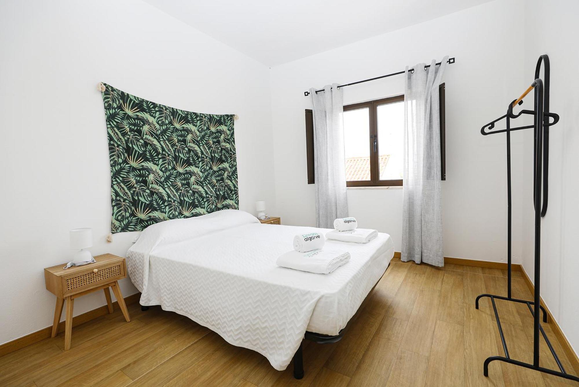 B87 - Windmill 2 Bed Apartment In Odiaxere Ngoại thất bức ảnh
